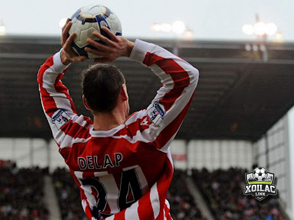 Ném biên là gì? Tìm hiểu luật, kỹ thuật và những điều đặc biệt