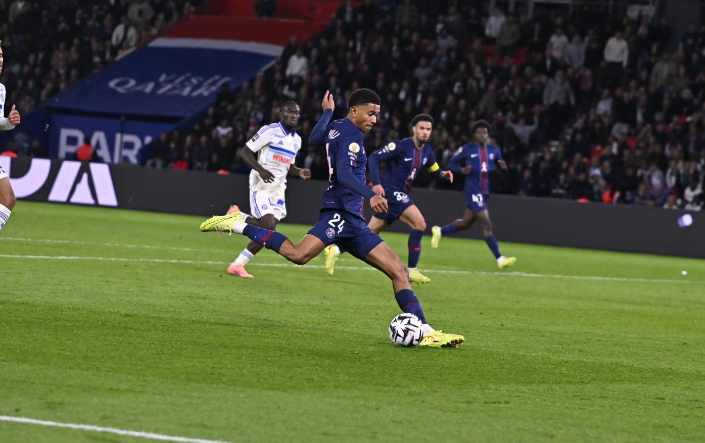 PSG vs Strasbourg (01:45 – 18/10) | Xem lại trận đấu