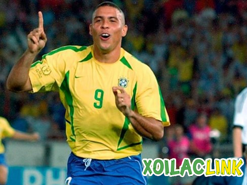 ronaldo-la-huyen-thoai-bong-da-brazil