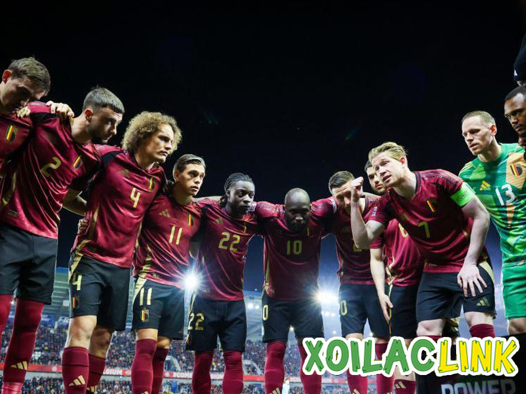 doi-tuyen-bi-trao-doi-voi-nhau