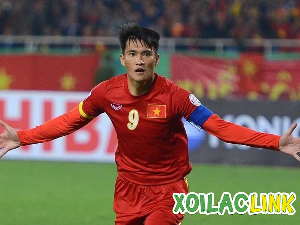 cong-vinh-la-tien-dao-ghi-nhieu-ban-nhat-cho-doi-tuyen-viet-nam